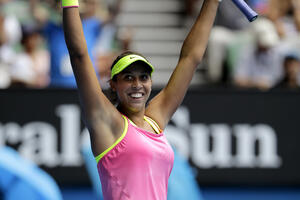 Konta, Kiz i Svitolina u polufinalu Pekinga