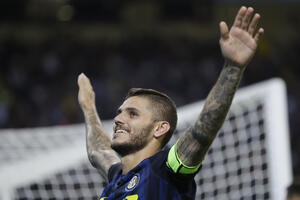 Ikardi produžio ugovor sa Interom do 2021.