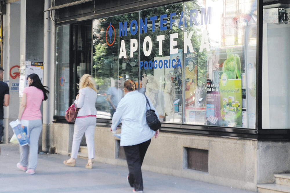 Apoteka, ljekovi, Foto: Savo Prelević