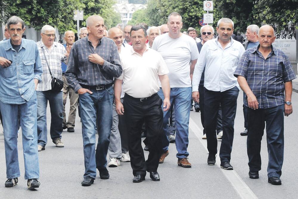 KApovci, radnici KAP-a, Foto: Luka Zeković