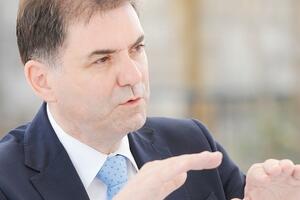 Ko je pušio o trošku države?