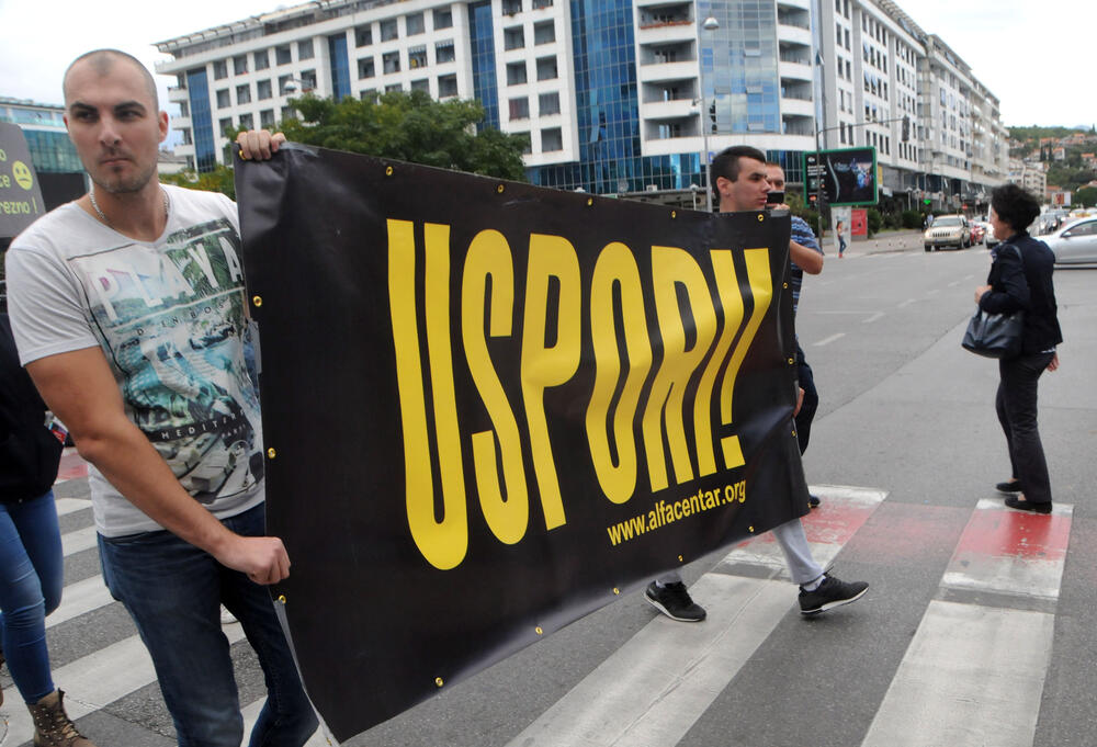 uspori, protestna šetnja