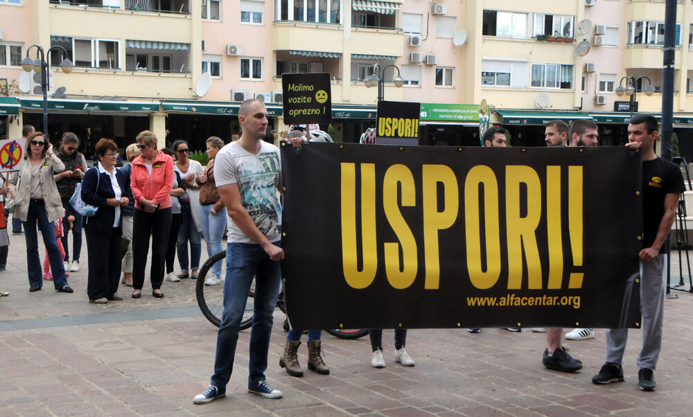 uspori, protestna šetnja