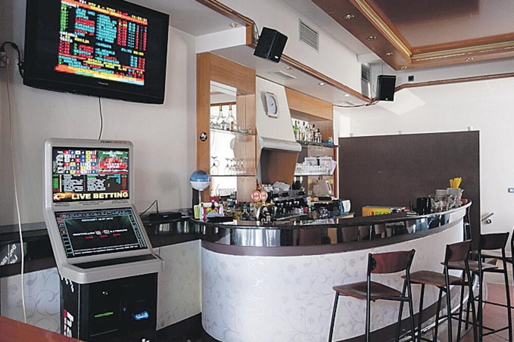 kladionica, kafić, Foto: Hattrick