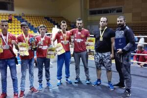 Pet cetinjskih boraca na Sarajevo openu - šest medalja