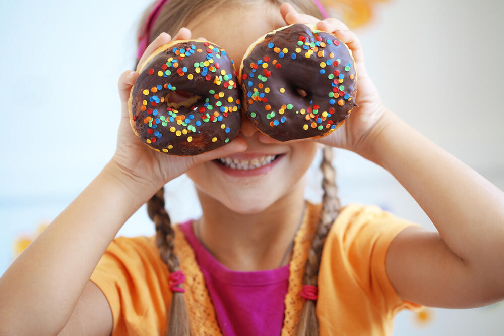 šećer, dijete, slatkiši, Foto: Shutterstock