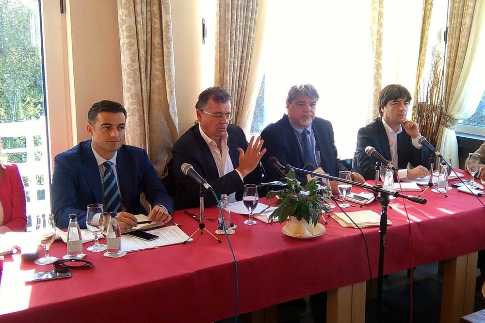 sastanak Ruža vjetrova, Foto: Radomir Petrić