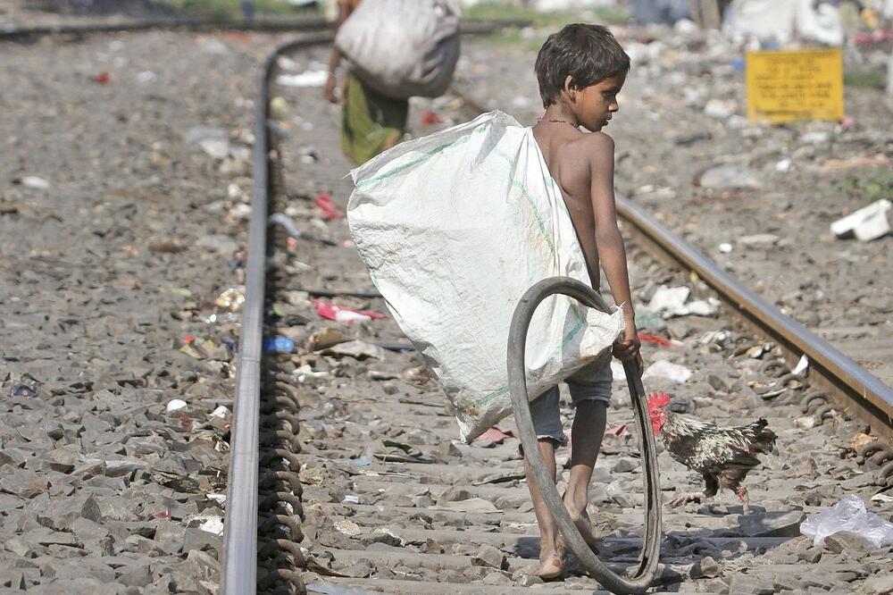 dijete, siromaštvo (novina)