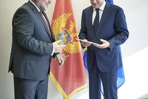 Tusk: Crna Gora najbolje pripremljena od kandidata za EU, veliko...