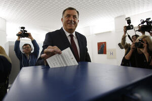 RS: 99,79 odsto građana glasalo "za", Dodik prezadovoljan