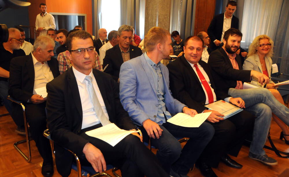 DIK, žrijeb, izbori CG