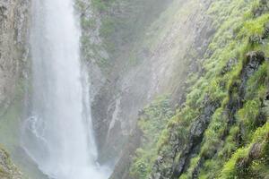 Brana na Morači niče za tuđi džep