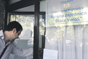 Građani se žale da ne mogu da rješavaju probleme: Uzalud kucaju na...