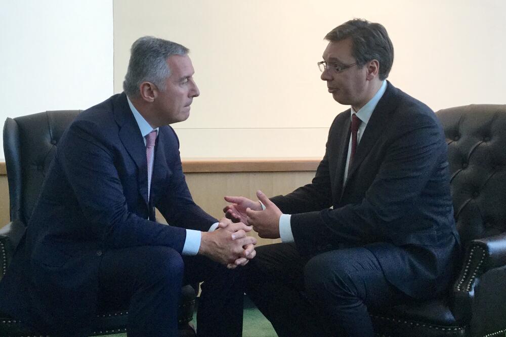 Milo Đukanović, Aleksandar Vučić, Foto: Betaphoto/Kancelarija za saradnju s medijima Vlade Srbije