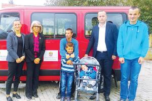 Kupljeno vozilo za prevoz djece u Mojkovcu