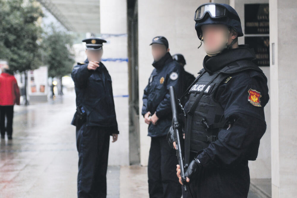 Policija, Foto: Savo Prelević