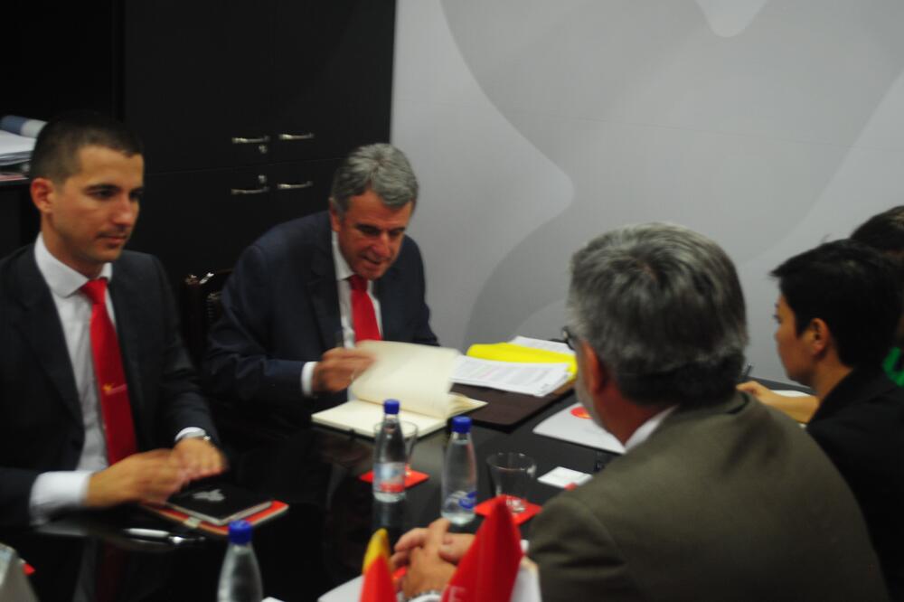 Demokrate, Foto: Demokrate