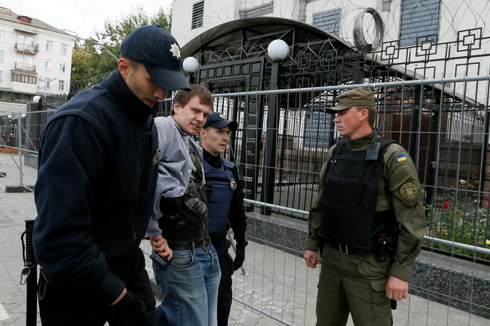 Kijev, ambasada Rusije, Foto: Reuters