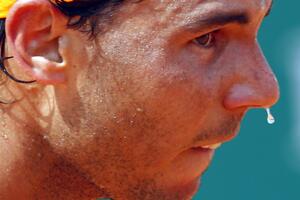 Nadal ponovo van terena