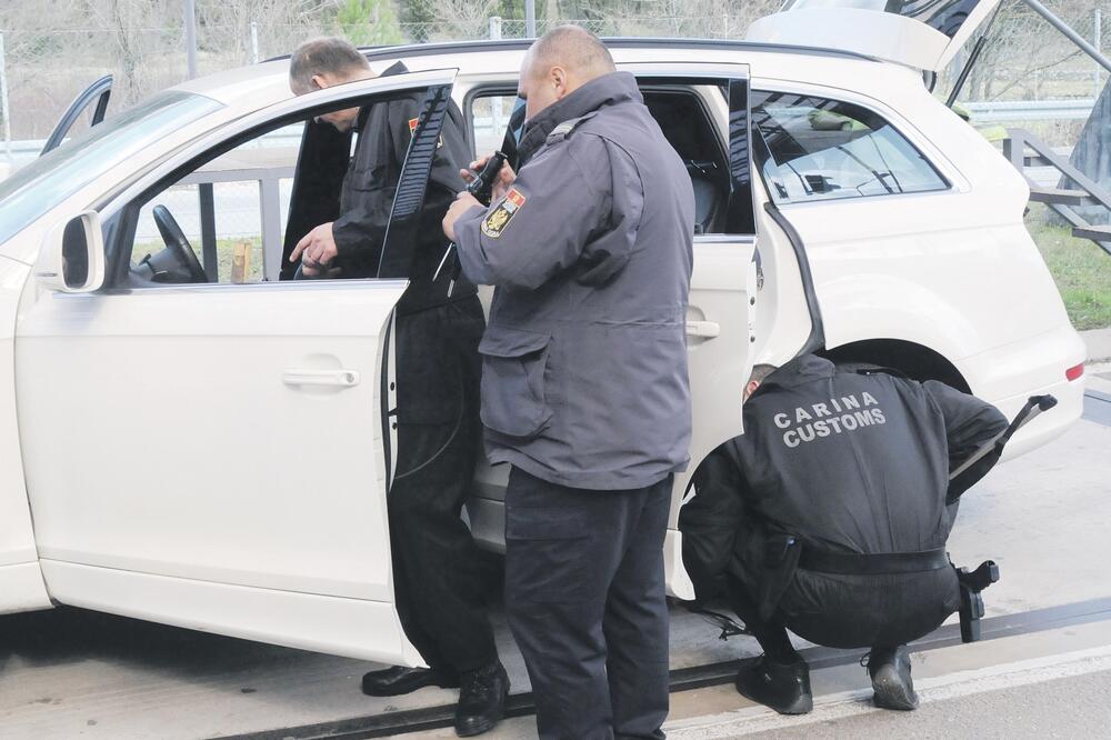 Granični prelaz Debeli brijeg, Foto: Vesko Belojević