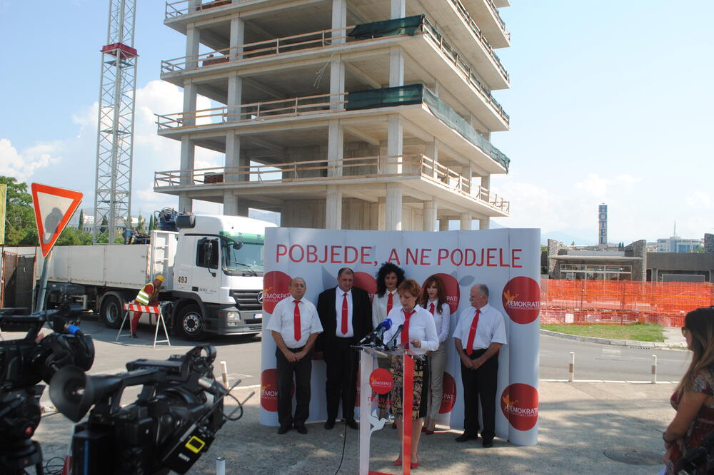 Demokrate soliter, Foto: Demokratska Crna Gora