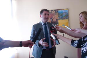 Uži kabinet pokrio Ivanovića