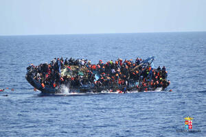 Italijanska obalska straža od petka spasila 3.400 migranata