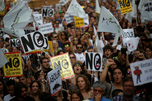Hiljade ljudi na protestu protiv koride u Madridu: "Manje nasilja...