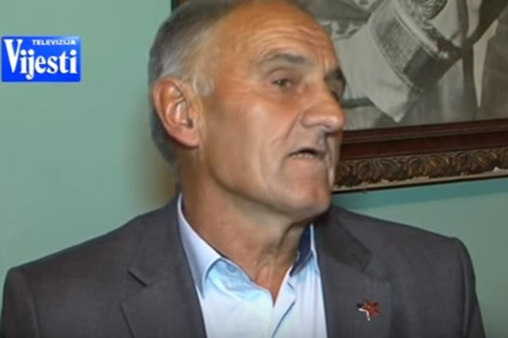 Komunisti, Foto: YouTube