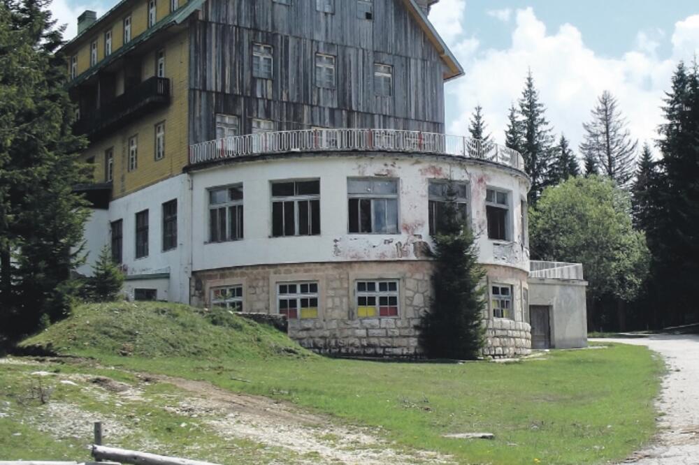 Žabljak, hotel Durmitor, Foto: Obrad Pješivac
