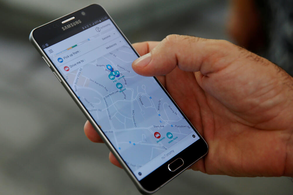 Telefon, Samsung, Foto: Reuters