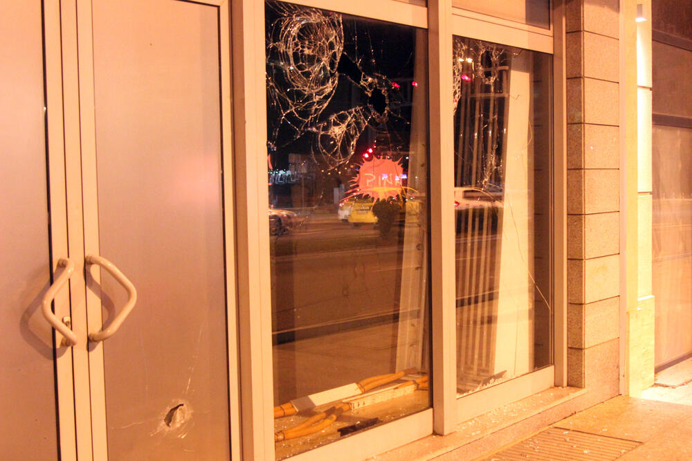 Pink M kamenovanje, Foto: Filip Roganović