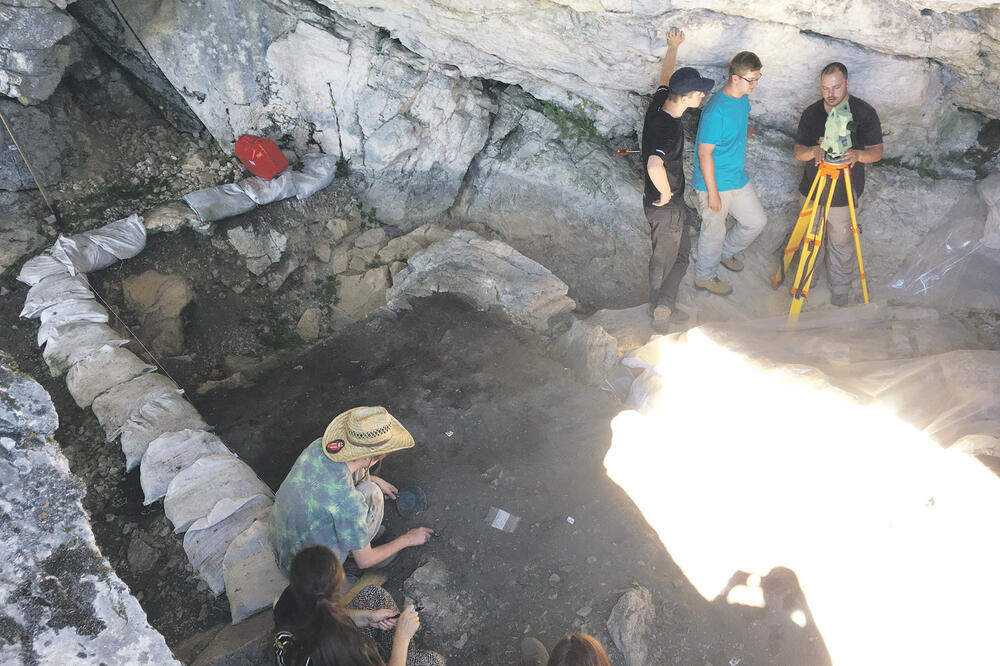 Arheolozi, Foto: D. Borić