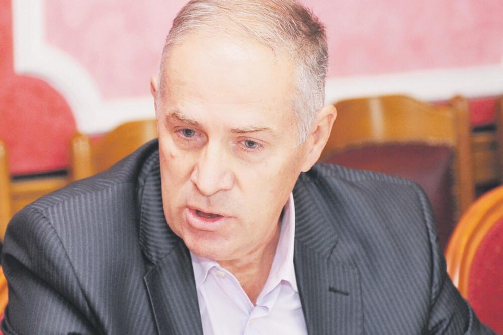 Sreten Radonjić (Novine)