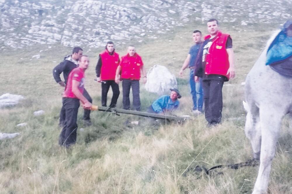 Spasavanje Slavka Kukovića, Foto: Privatna arhiva