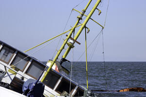 Turska: Prevrnuo se turistički brod u blizini obale Antalije,...
