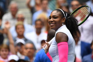 Serena Vilijams lako do osmine finala i novog rekorda