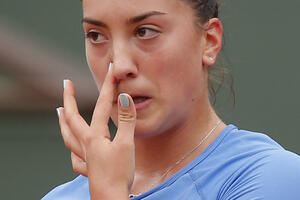 Danka Kovinić stala i u dublu