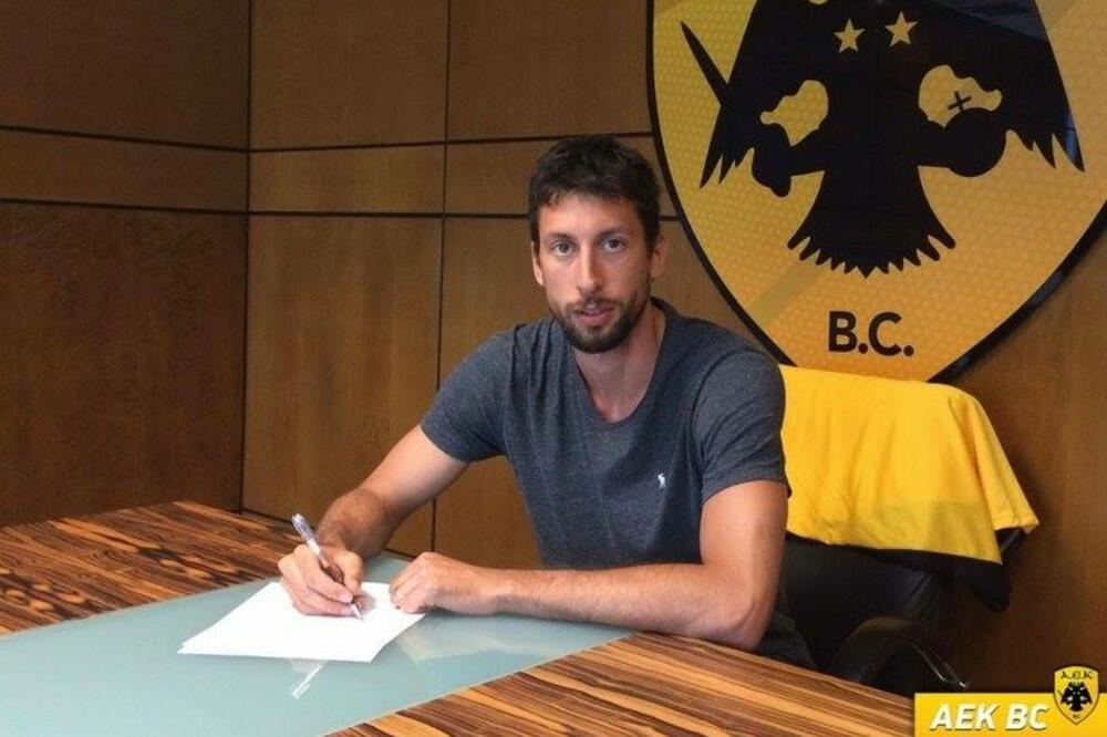 Roko Ukić, Foto: AEK