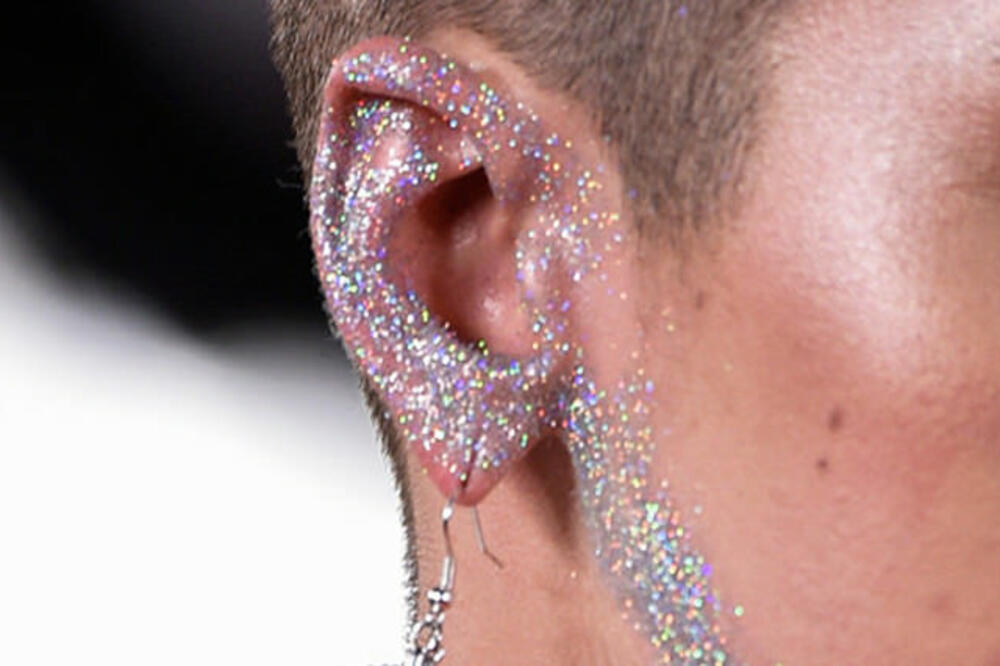 šminkanje ušiju, Foto: Instagram