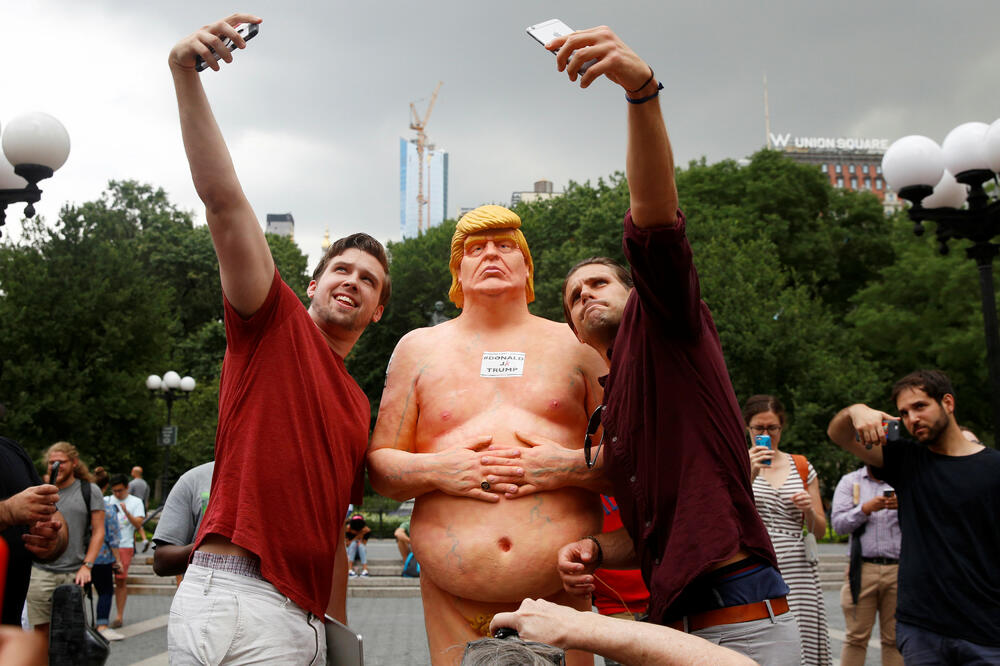 Donlad Tramp, statua, Foto: Reuters