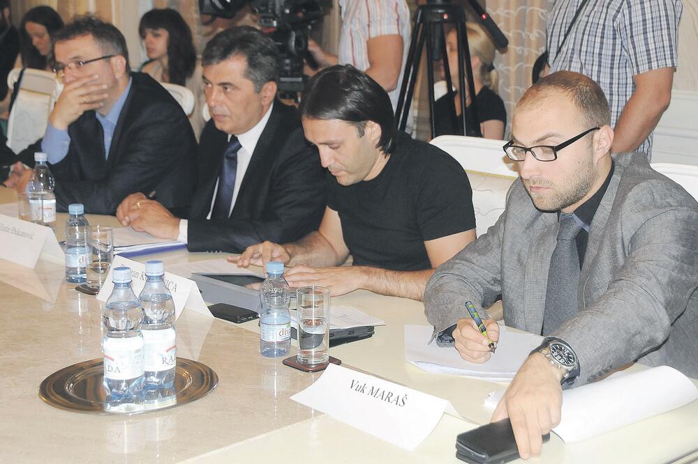 Vuk Maraš radna grupa izbori, Foto: Vesko Belojević