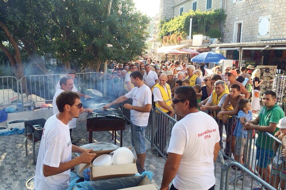 Petrovačka noć, Foto: Ivan Čučuk