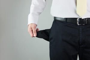 Bankrot ili stezanje kaiša