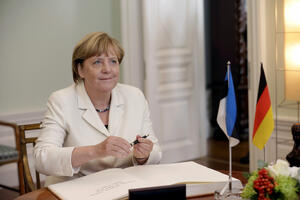 Merkel: EU će morati naporno da radi da prevaziđe Bregzit