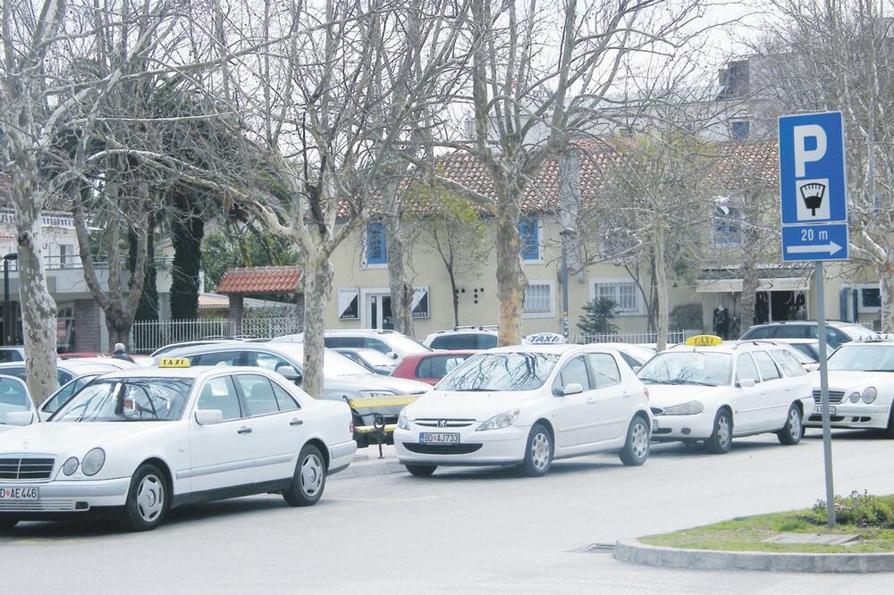 taksi Budva, Foto: Vuk Lajović