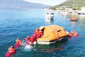 Crnogorski pomorci obnavljaju znanje: Vježbaju sve što ne žele da...