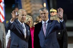 Opanci za gospođu Bajden