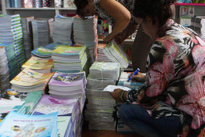 CGO: Sve opštine da obezbijede besplatne udžbenike za osnovce