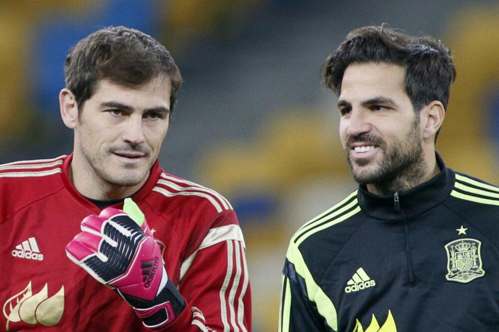 Iker Kasiljas i Sesk Fabregas, Foto: Reuters